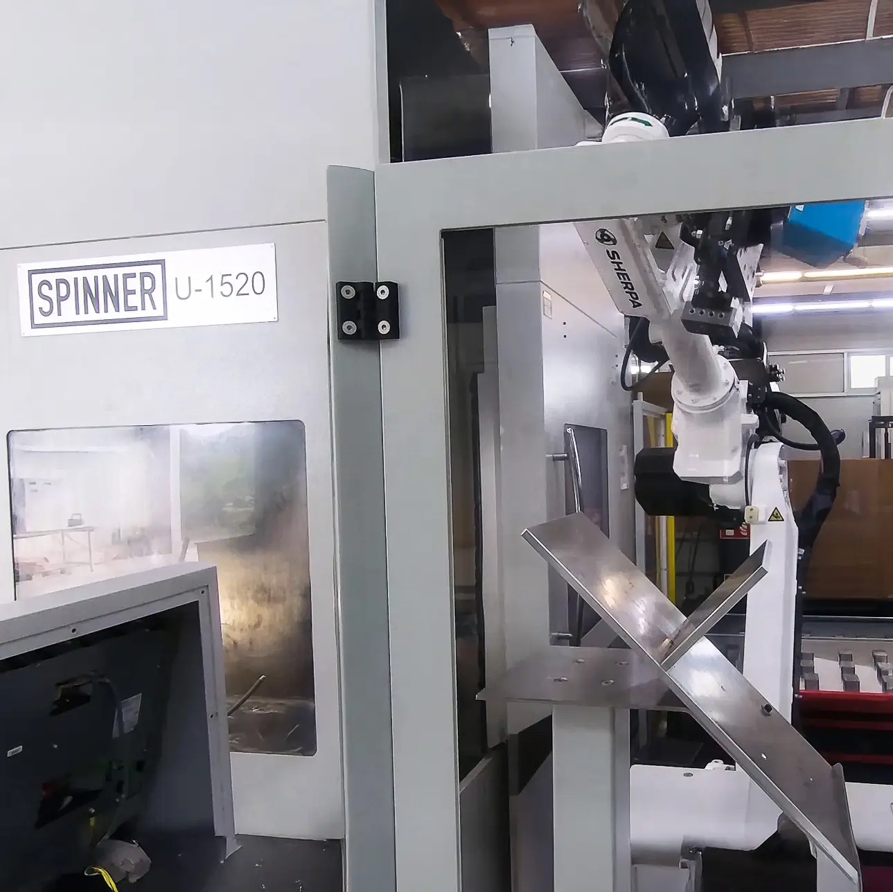 02_Spinner_U1520
